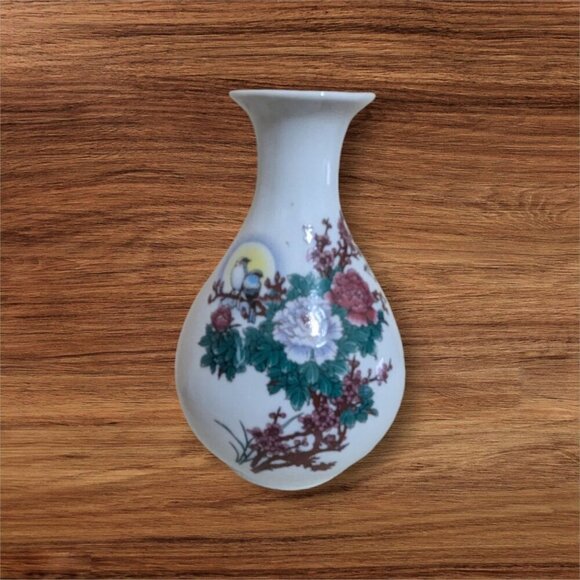 Vintage Chinese Porcelain Vase With Floral Design & Calligraphy 6" - Picture 1 of 9